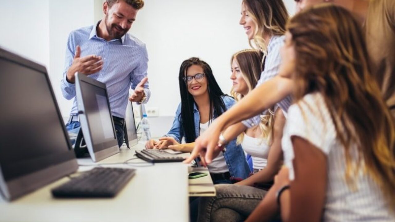 Você sabe o que é a sala de aula invertida?