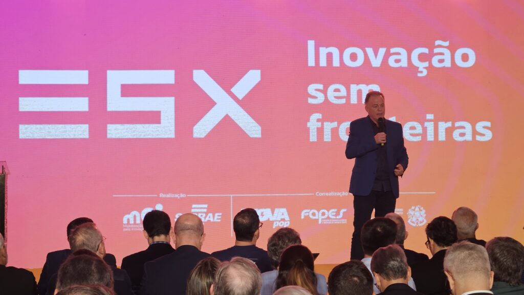 Renato Casagrande, governador do Estado do Espírito Santo, em fala de abertura do ESX 2025, evento de Inovação, Empreendedorismo e Tecnologias do Sebrae-ES